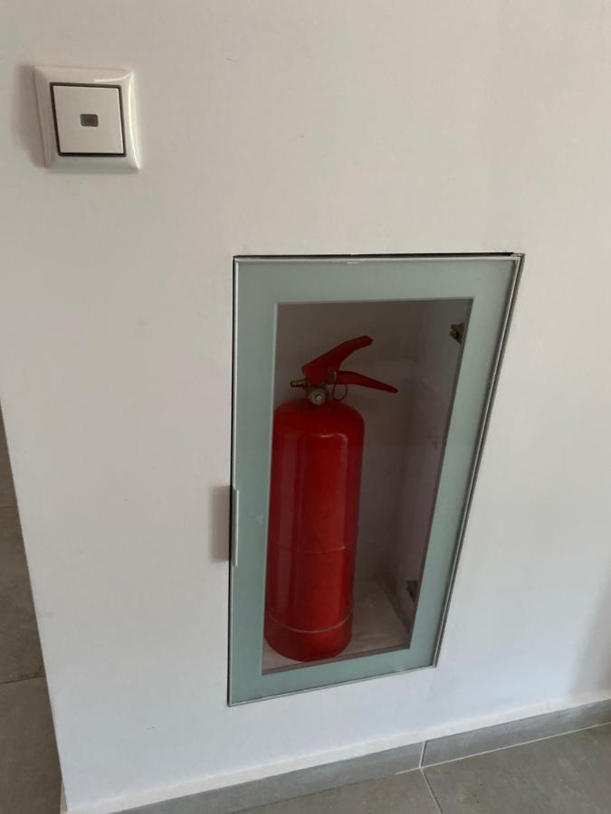 Vial Rooms Himare Esterno foto