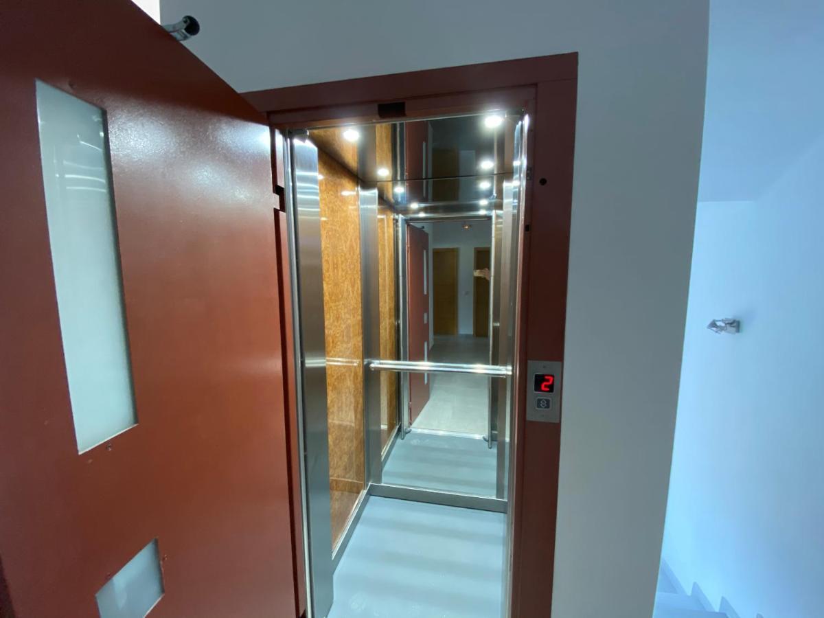 Vial Rooms Himare Esterno foto