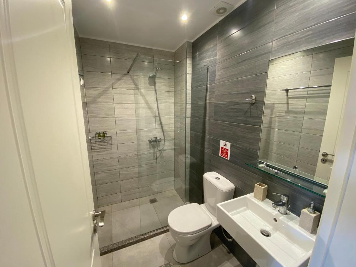 Vial Rooms Himare Esterno foto