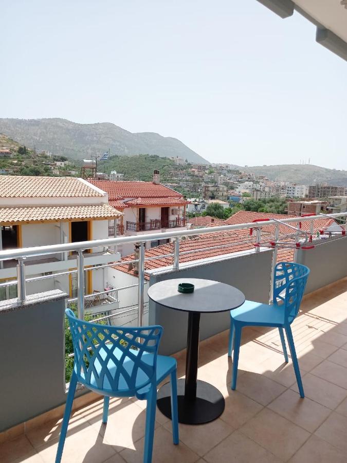 Vial Rooms Himare Esterno foto