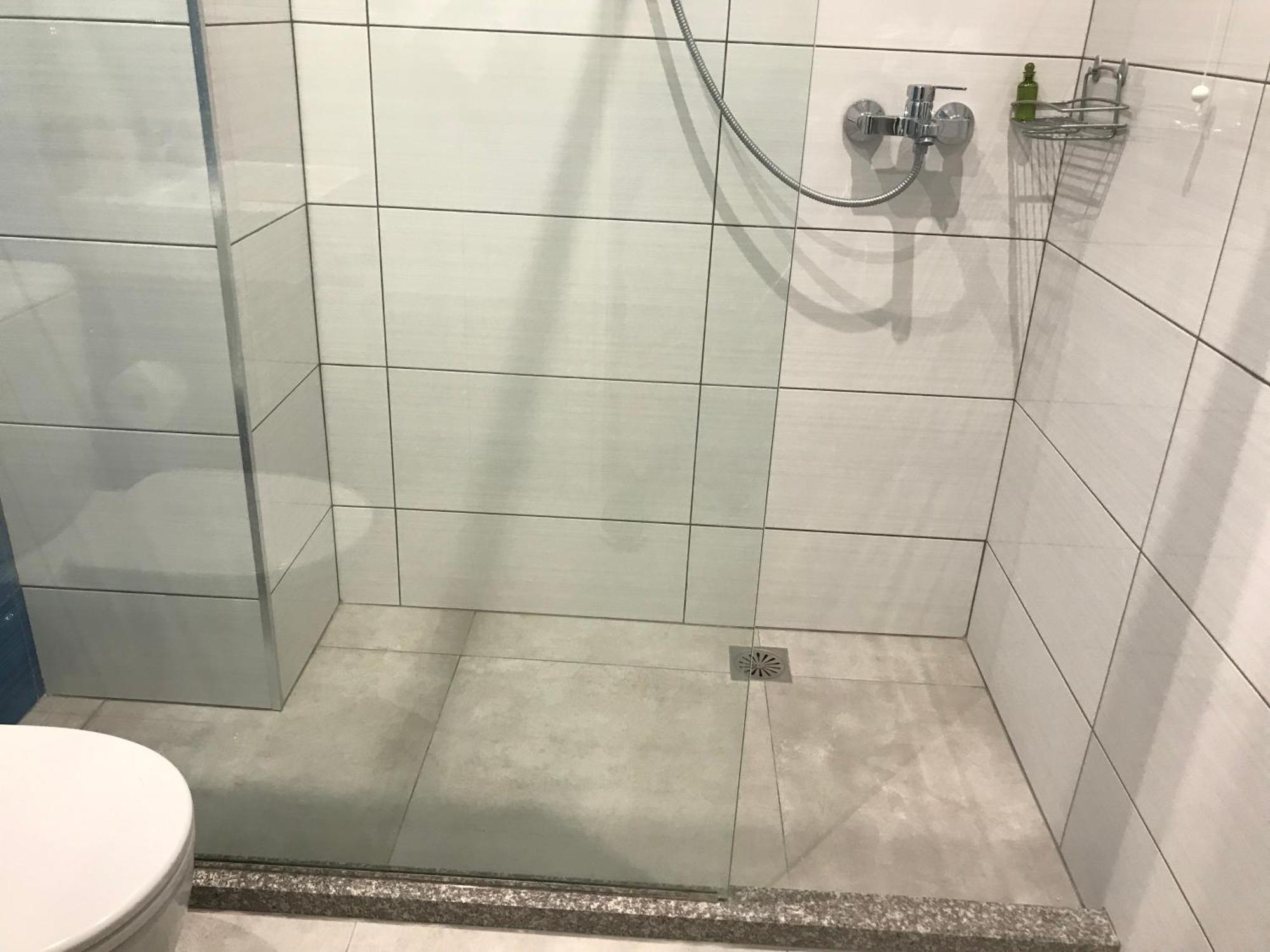 Vial Rooms Himare Esterno foto