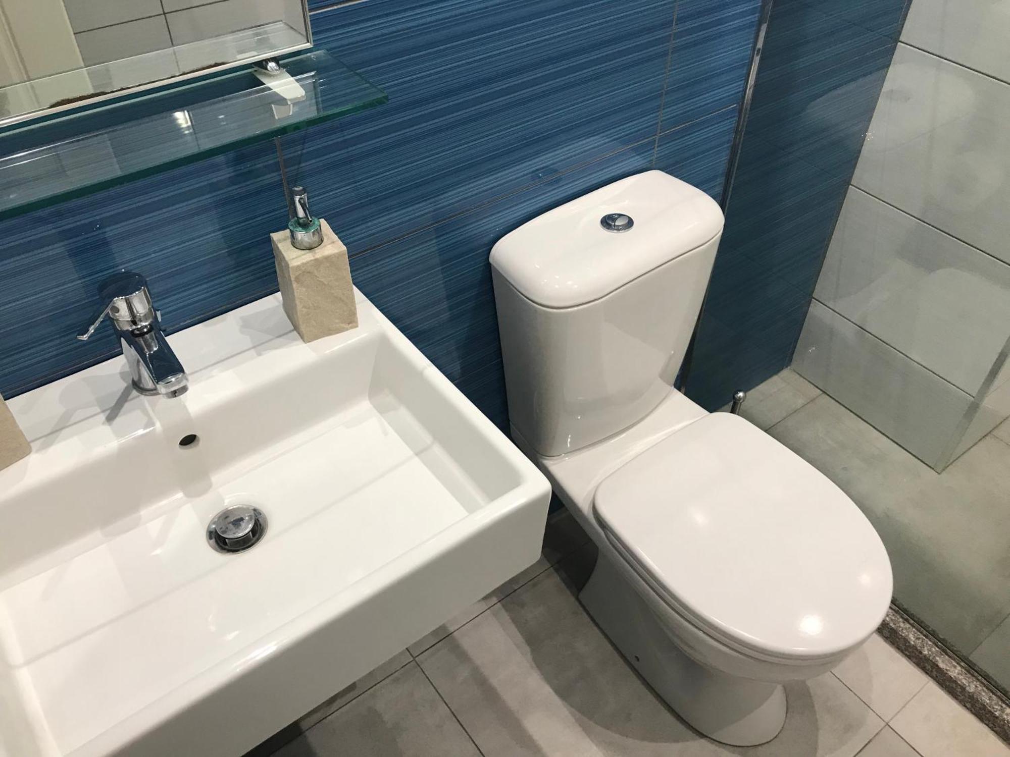 Vial Rooms Himare Esterno foto