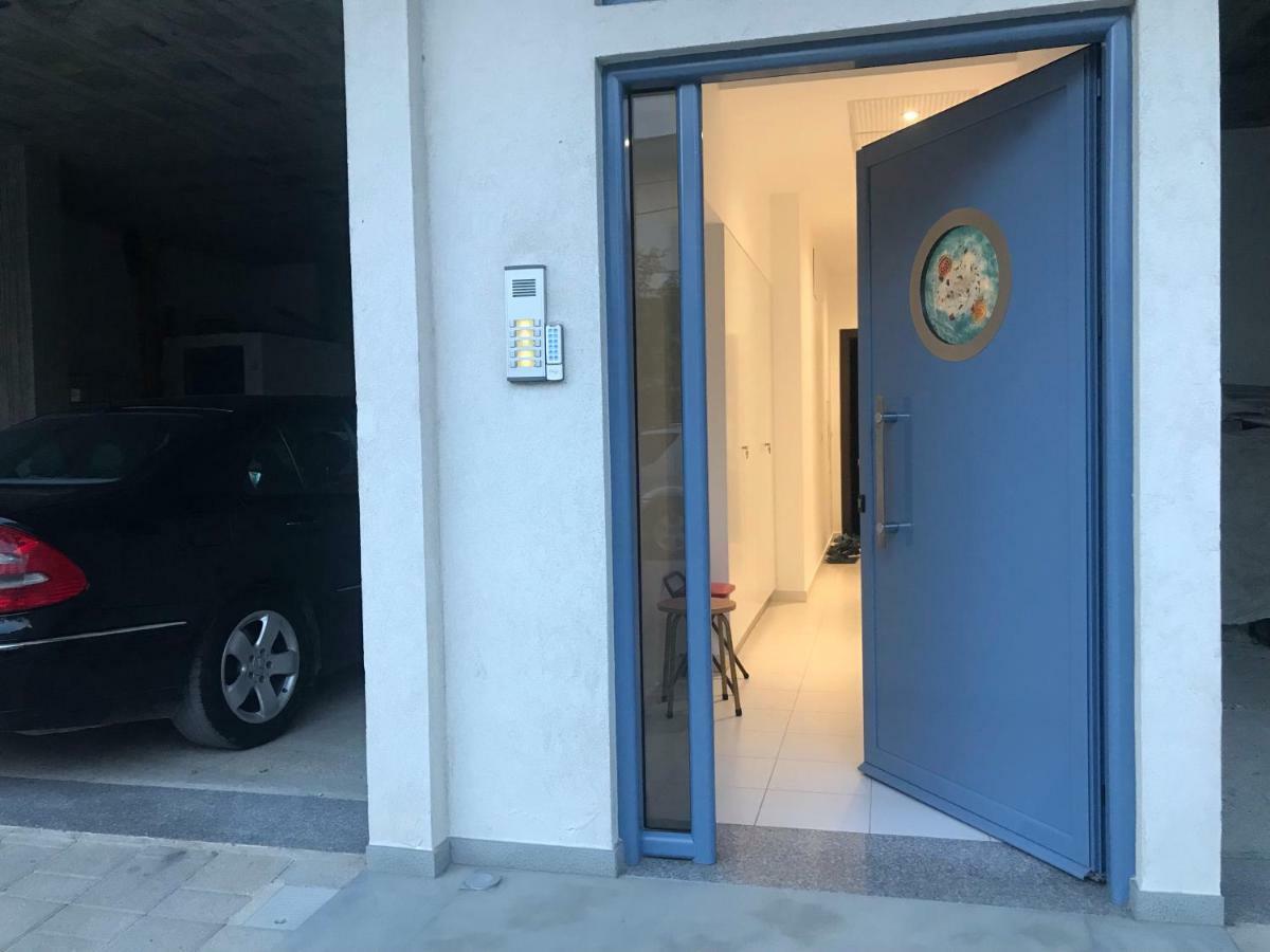 Vial Rooms Himare Esterno foto